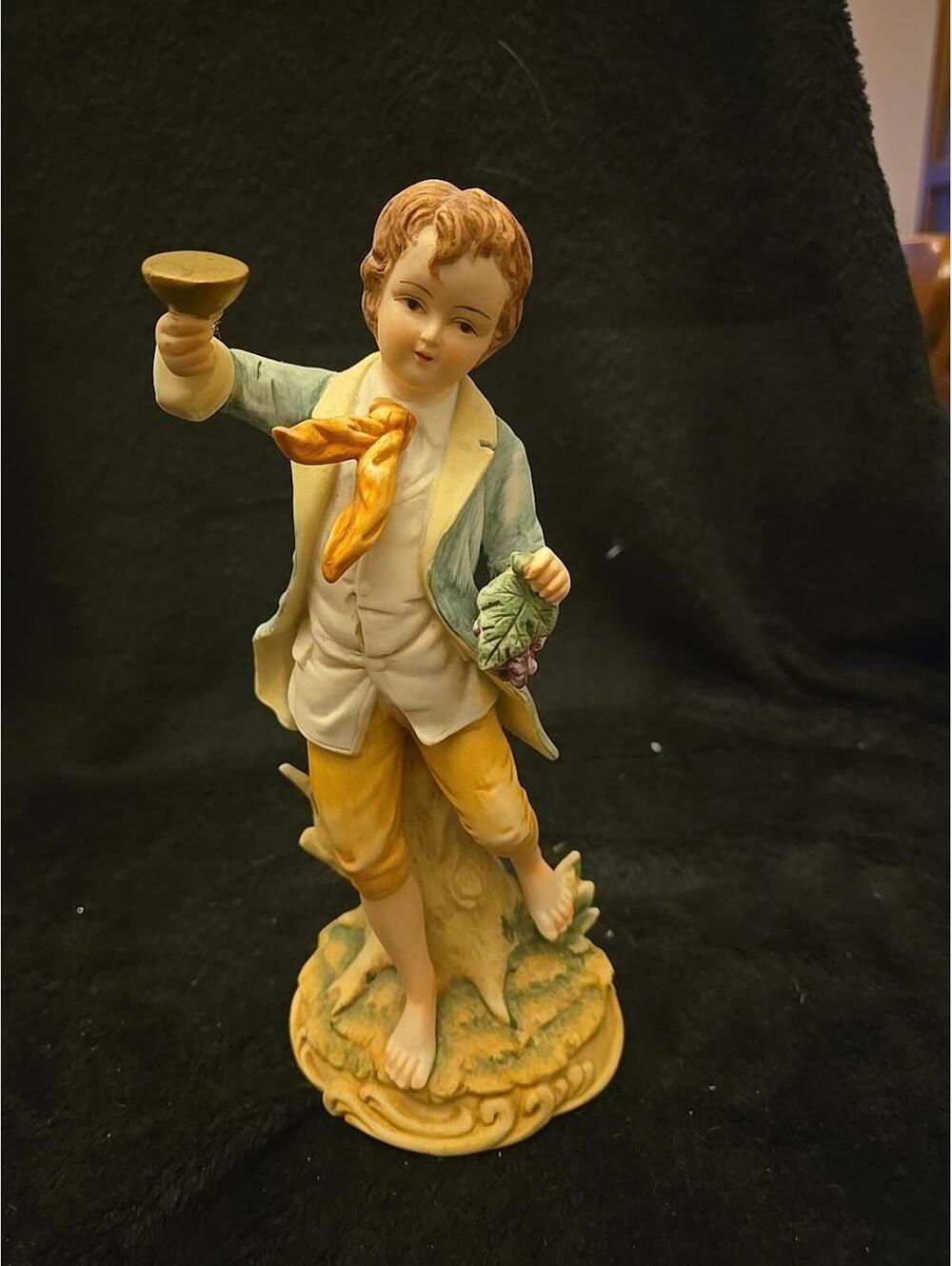 Ethan Allan American Traditional Interiors Boy Figurine 3211A